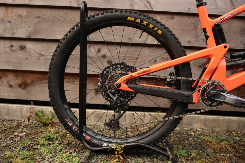 Current Demo Bike - Santa Cruz Bronson C S Model 23 - Large Sockeye Sal-2